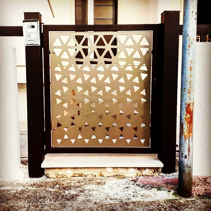 Parametric gate